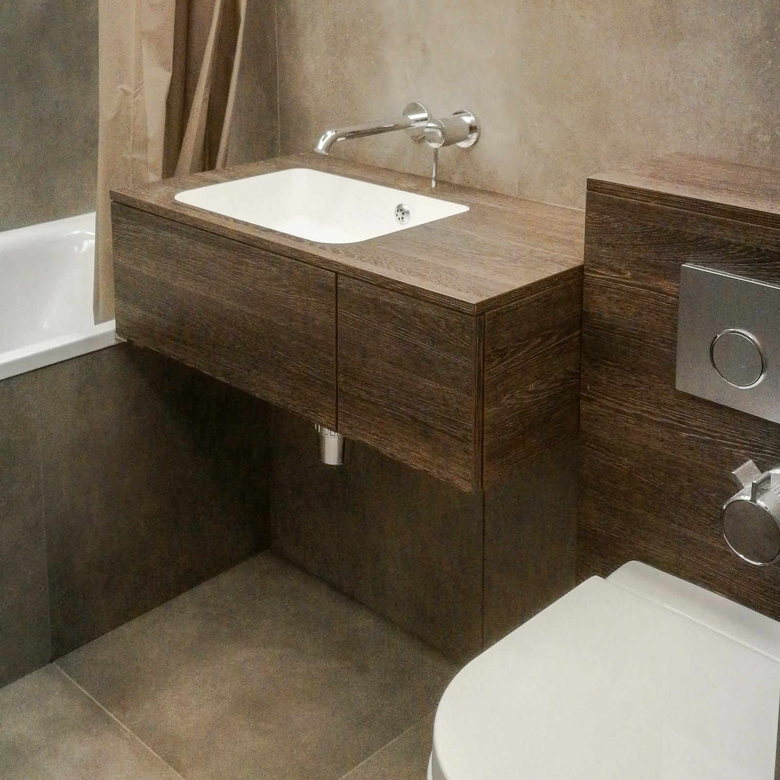 Bespoke fitted bathroom, Reigate Road