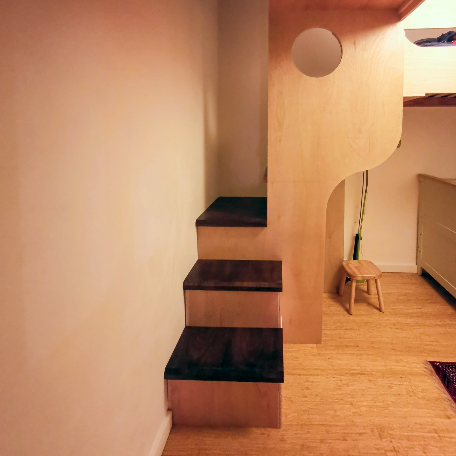 Bespoke bunkbed joinery with walnut detailing, Reigate Road